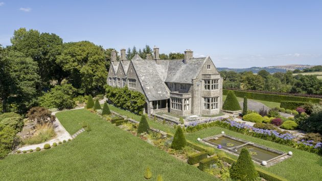 ‘one-of-the-finest-houses-on-dartmoor’-has-come-to-the-market,-and-it’s-a-spectacular-masterpiece-in-granite