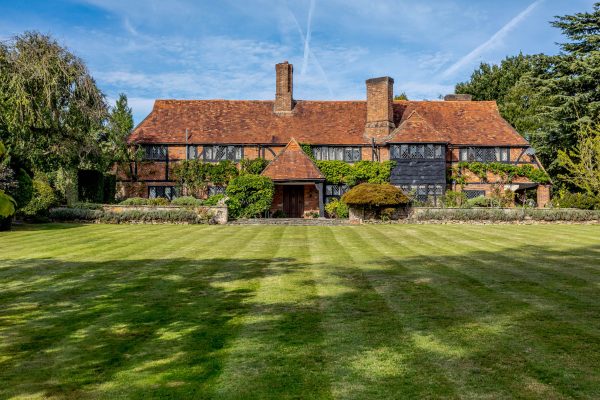 A Beautiful Medieval-Style House And Estate In The Heart Of Surrey’s ‘Golden Triangle’