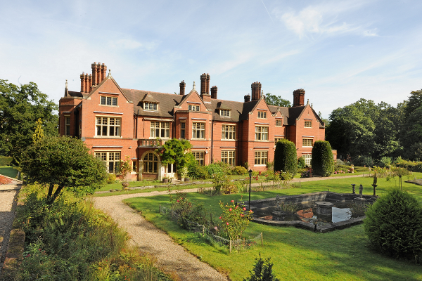 A Spectacular And Sprawling Mansion In Suffolk — and It’s Completely Free Of Listed Status