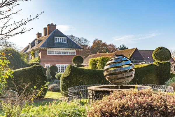 Maximizing Your Space: A Guide to Loft Conversions with Construction Companies Cambridge