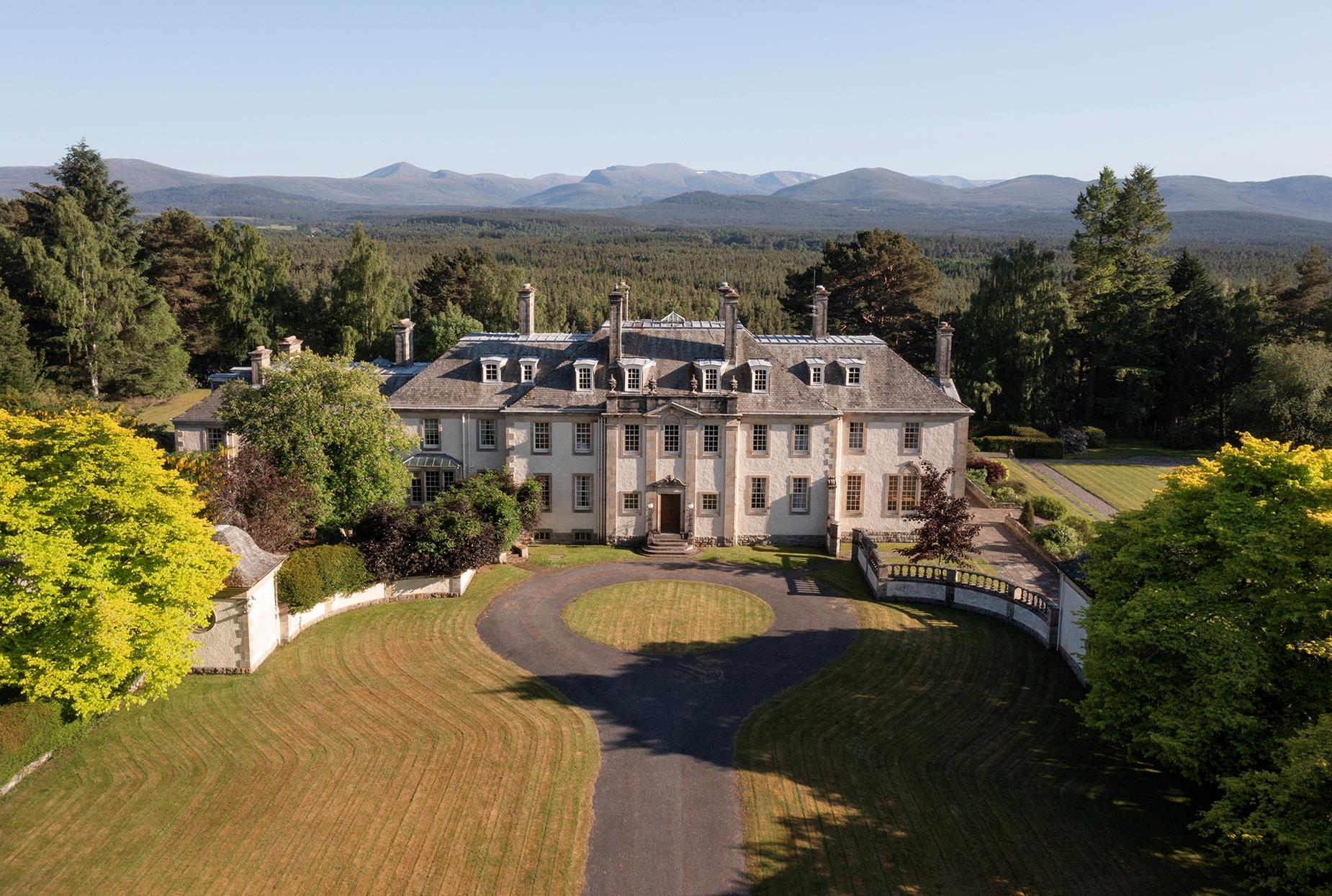bob-dylan’s-highland-mansion-is-up-for-sale-at-3-million