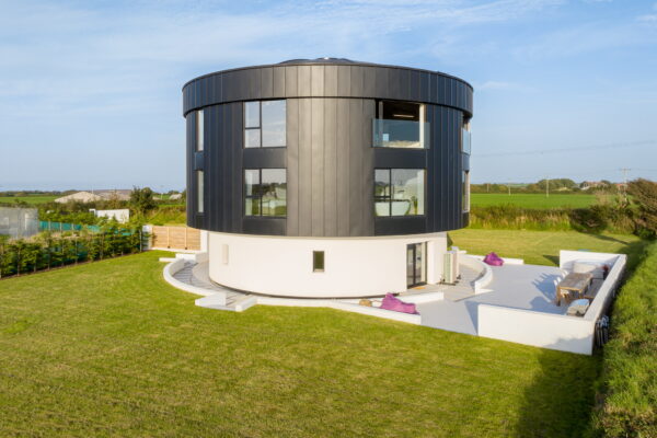 A Water-Tower Conversion On The North Devon Coast With 360º Views Of The Countryside