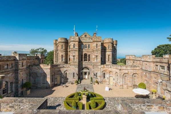 spectacular-scottish-castles-and-estates-for-sale