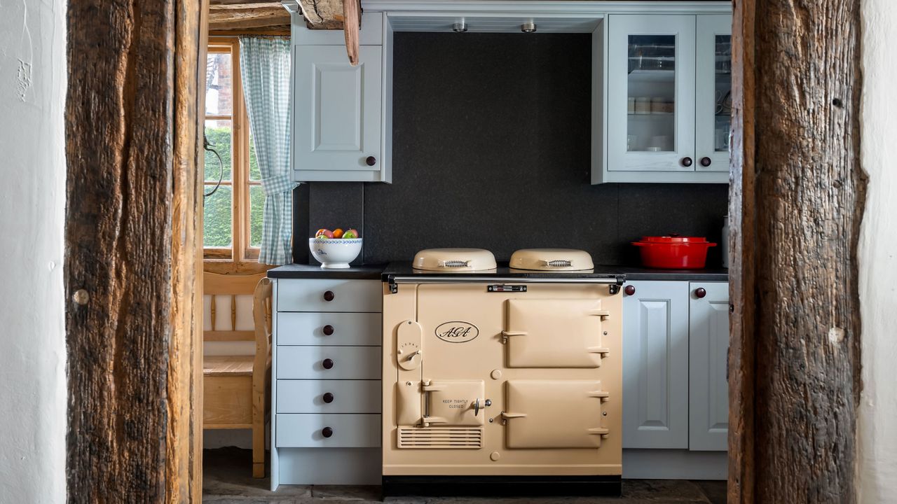 It’d Be Crazy To Buy This 500-Year-Old Farmhouse Just Because Of Its Utterly Gorgeous Aga —so Thank Goodness That The Rest Of This Place Is Also Really Nice