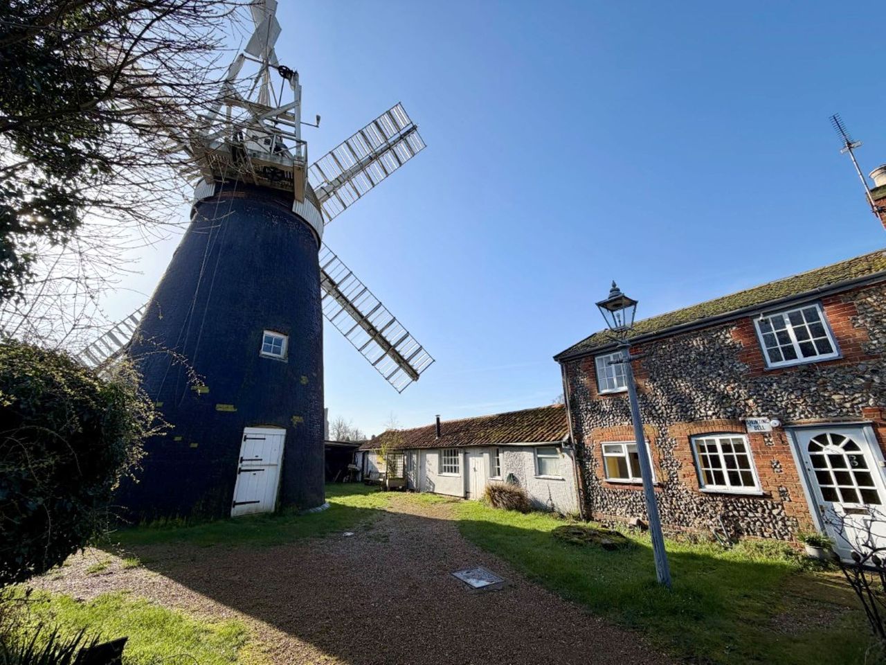 One Of The Last Working Windmills In Britain Is For Sale At £350,000
