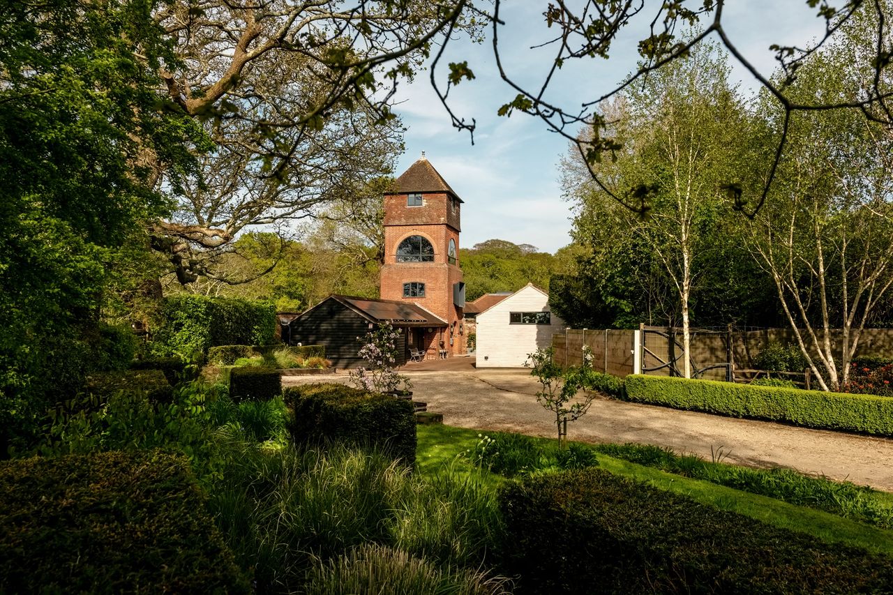 a-four-storey-water-tower-that’s-an-architectural-gem-is-for-sale-in-the-rural-heart-of-the-new-forest