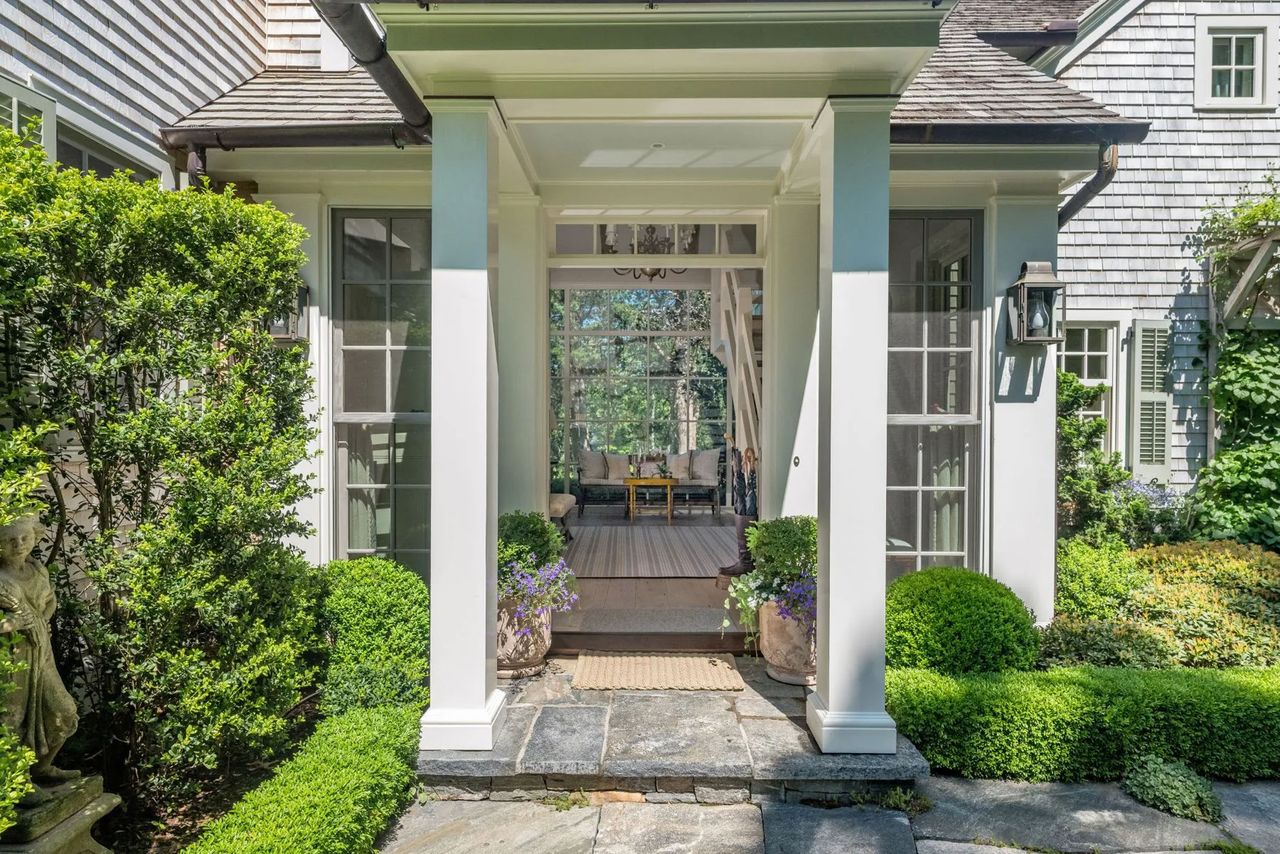 250 Years? That’s Nothing. Here Are Five Beautiful American Homes That Are Older Than The USA Itself